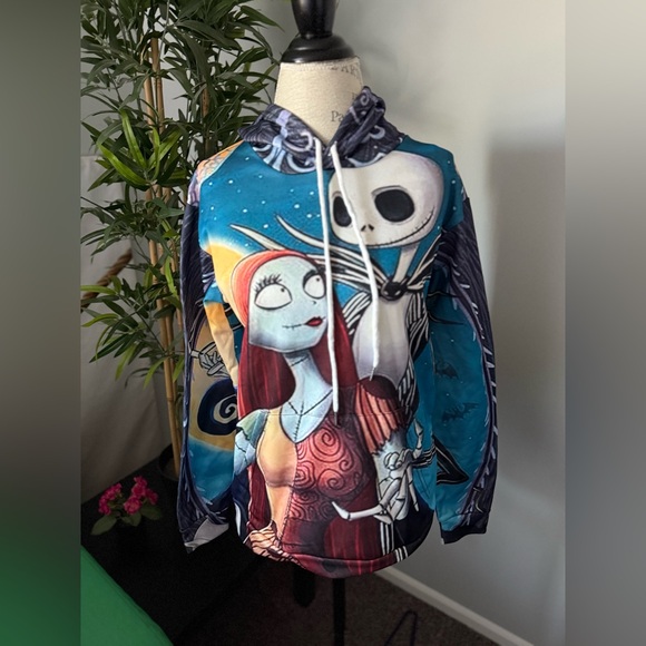 The Nightmare Before Christmas hoodie Size Medium Jack and sally new - Picture 1 of 3